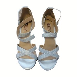 FORMAL WEDGES